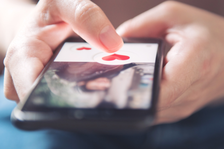 woman on dating site